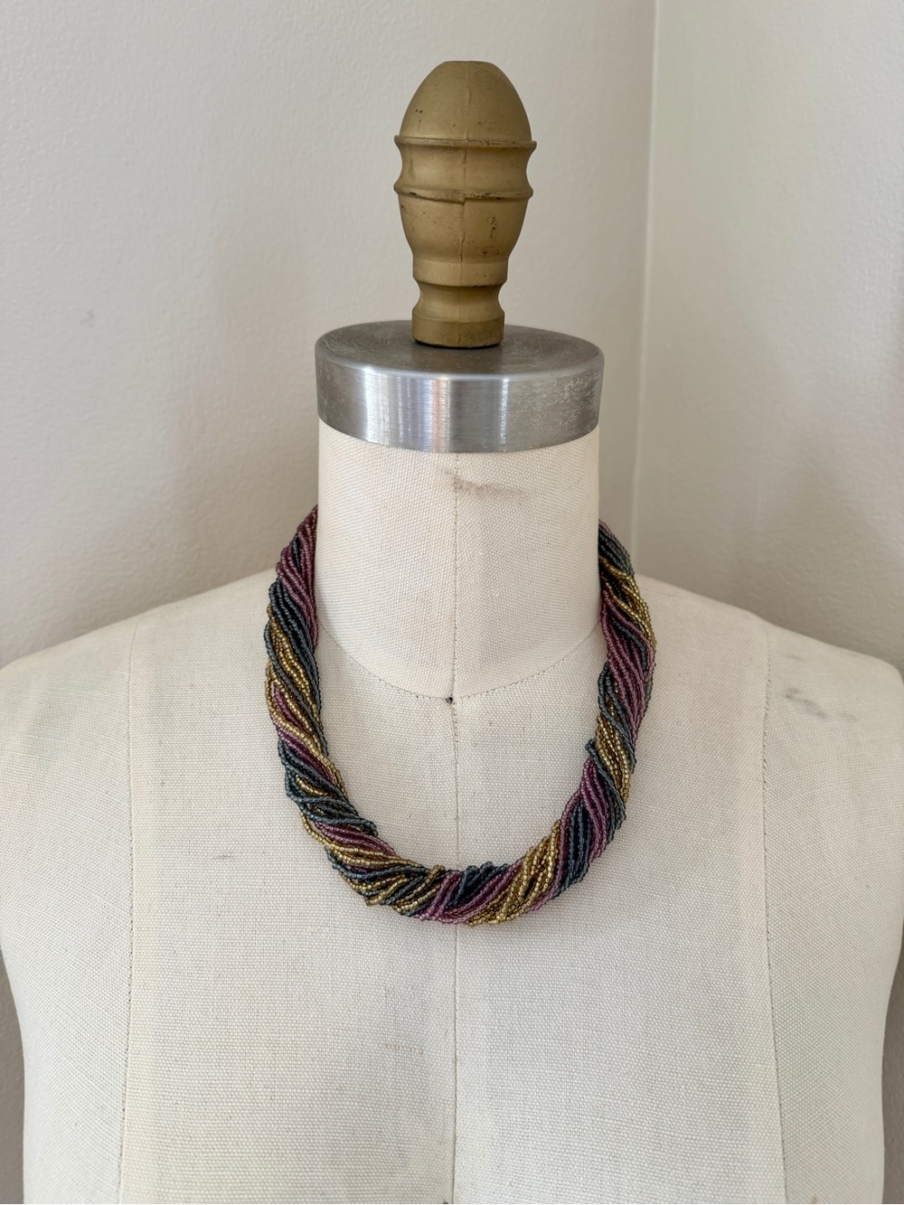 Multicolor Twisted Seed Bead Necklace